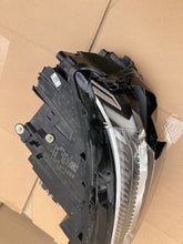 Laden Sie das Bild in den Galerie-Viewer, Frontscheinwerfer Audi E-Tron AUDI89A941036 LED Ein Satz Scheinwerfer Headlight