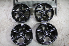 Laden Sie das Bild in den Galerie-Viewer, 4x Alufelge 17 Zoll 7.5" 5x112 40ET Glanz Schwarz KBA-47940-KBA Audi I Rim Wheel FEL2186515089vy