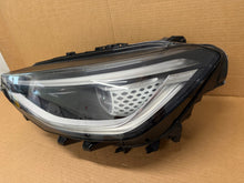 Laden Sie das Bild in den Galerie-Viewer, Frontscheinwerfer VW Id.4 11B941035M Links Scheinwerfer Headlight SCH6984944660ji