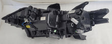 Laden Sie das Bild in den Galerie-Viewer, Frontscheinwerfer Mitsubishi Outlander III ECM921-22E20 Full LED Rechts SCH6368207614qa