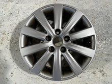 Laden Sie das Bild in den Galerie-Viewer, 1x Alufelge 17 Zoll 7.0&quot; 5x120 55ET 7E0601025C VW Transporter Rim Wheel
