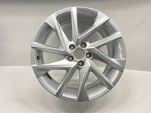 Load image into Gallery viewer, 1x Alufelge 17 Zoll 7.0" 5x112 51ET Glanz Silber 6F0601025P Seat I Ibiza FEL6386678248bv