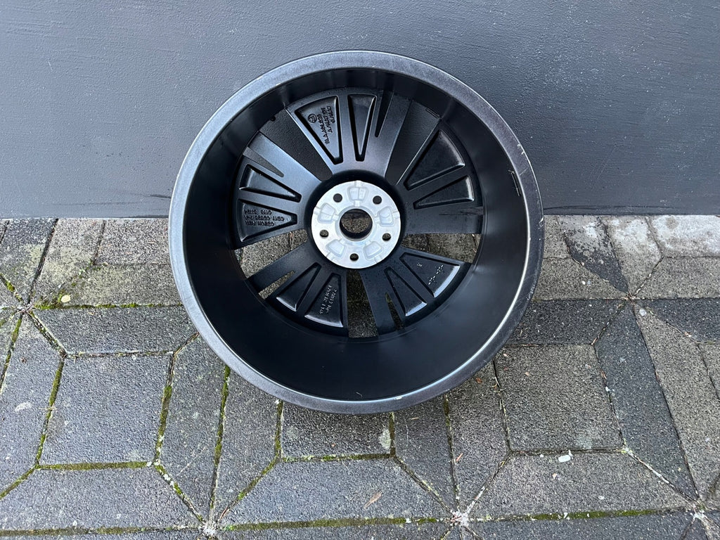 1x Alufelge 19 Zoll 8.0" 5x112 45ET Glanz Silber 5LA601025A Skoda Enyaq FEL1005896518jk