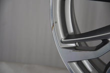 Load image into Gallery viewer, 1x Alufelge 18 Zoll 7.5" 5x112 51ET Glanz 6856067 BMW Mg Rim Wheel FEL9221076818tx