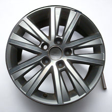 Laden Sie das Bild in den Galerie-Viewer, 1x Alufelge 16 Zoll 6.5&quot; 5x112 50ET 5K0601025AE VW Golf Vi Rim Wheel