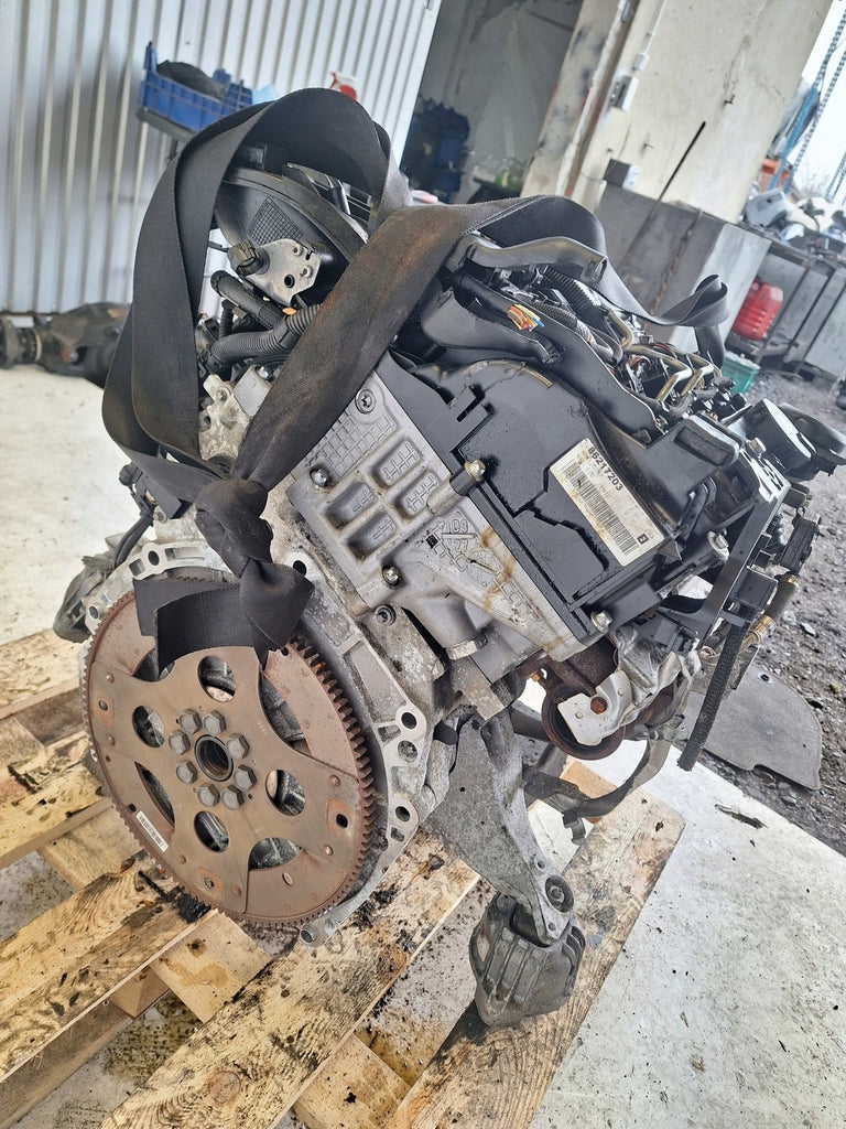 Motor BMW 3 E91 E90 N47D20C 2.0 Diesel Engine Unkomplett