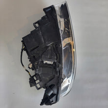 Laden Sie das Bild in den Galerie-Viewer, Frontscheinwerfer Volvo V60 S60 31420261 Xenon Links Scheinwerfer Headlight SCH4405189540tl