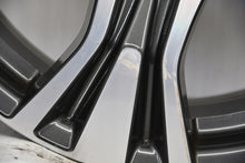 Laden Sie das Bild in den Galerie-Viewer, 1x Alufelge 17 Zoll 7.0" 5x114.3 39ET Glanz PZ49M-X0670-Z Toyota Rim Wheel FEL5251349416fu