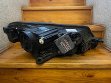 Load image into Gallery viewer, Frontscheinwerfer Skoda Superb III Links Scheinwerfer Headlight