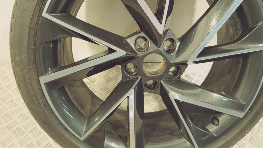 1x Alufelge 19 Zoll 8.0" 5x112 45ET Glanz 57A601025R Skoda Karoq Rim Wheel FEL9314908016ea