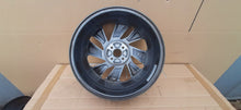 Laden Sie das Bild in den Galerie-Viewer, 1x Alufelge 17 Zoll 6.5&quot; 4x100 43ET 52910-1W850 Kia Rio Iv Rim Wheel