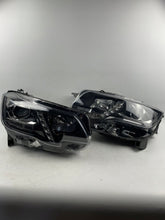 Laden Sie das Bild in den Galerie-Viewer, Frontscheinwerfer Peugeot Partner Rifter 90146217 Ein Satz Headlight SCH4743657832jv