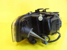 Load image into Gallery viewer, Frontscheinwerfer Audi A6 C5 Xenon Ein Stück (Rechts oder Links) Headlight