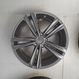 1x Alufelge 18 Zoll 7.0