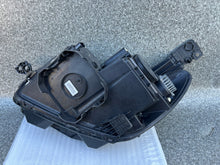 Laden Sie das Bild in den Galerie-Viewer, Frontscheinwerfer Opel Grandland X YP00015580 Rechts Scheinwerfer Headlight SCH7733231264zp