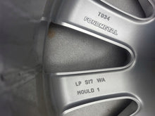 Load image into Gallery viewer, 1x Alufelge 17 Zoll 7.0" 5x114.3 39ET Glanz Silber PZ474-E8673-Z Toyota Rav 4 FEL1798859786tt
