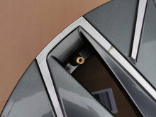 Laden Sie das Bild in den Galerie-Viewer, 1x Alufelge 17 Zoll 658601025AA Skoda Scala Kamiq Rim Wheel FEL7243616460tn