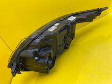 Laden Sie das Bild in den Galerie-Viewer, Frontscheinwerfer Land Rover Range I Velar M8A2-13W029-HA Laser Rechts Headlight SCH7588765536ee