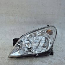 Laden Sie das Bild in den Galerie-Viewer, Frontscheinwerfer Opel Astra H 1EG270370-41 Ein Stück (Rechts oder Links) SCH2846441623ws