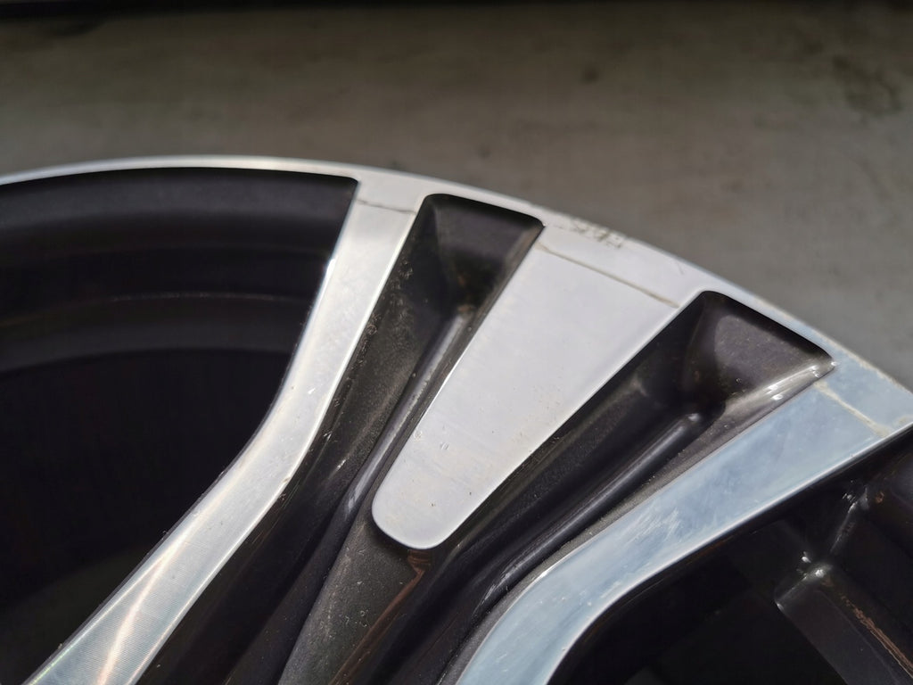 1x Alufelge 17 Zoll 7.0" 5x114.3 39ET Glanz Graphit PZ49M-X0670- Mg Rav 4