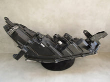 Laden Sie das Bild in den Galerie-Viewer, Frontscheinwerfer Toyota Corolla 16-184 Links Scheinwerfer Headlight SCH9088853205wr