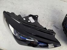 Laden Sie das Bild in den Galerie-Viewer, Frontscheinwerfer BMW X2 5A77EC8 5A77EC7 Laser Ein Satz Scheinwerfer Headlight SCH2188524012uo
