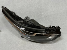 Load image into Gallery viewer, Frontscheinwerfer Toyota Highlander 10000-8A06K LED Rechts Headlight SCH7619302080qg