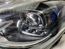 Laden Sie das Bild in den Galerie-Viewer, Frontscheinwerfer Mercedes-Benz W206 A2069065304 A2069065404 Ein Satz Headlight SCH3916153359jy