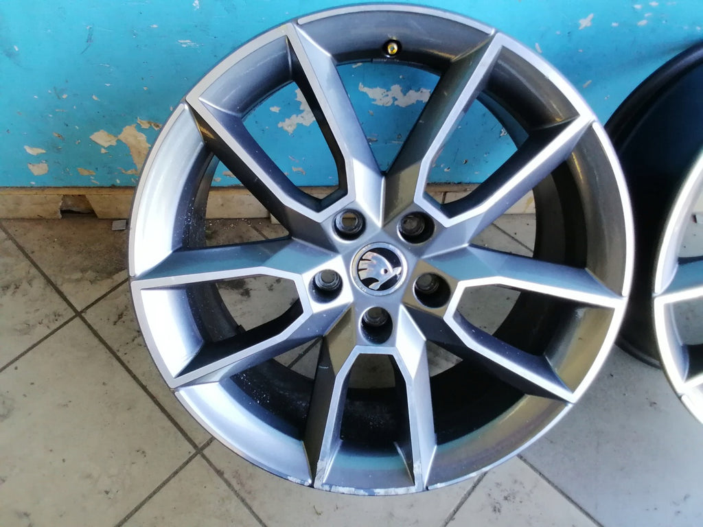 4x Alufelge 18 Zoll 7.5" 5x112 51ET 5E0601025 Skoda Superb I Rim Wheel FEL8810428979eu