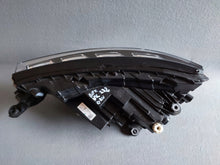 Laden Sie das Bild in den Galerie-Viewer, Frontscheinwerfer Skoda Kamiq 655941016C Rechts Scheinwerfer Headlight SCH4501725090dt