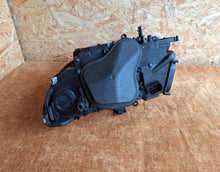Laden Sie das Bild in den Galerie-Viewer, Frontscheinwerfer BMW 3 E93 Coupe E92 7239920-07 Xenon Rechts Headlight