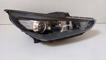Load image into Gallery viewer, Frontscheinwerfer Hyundai I30 III G4921-22020 Rechts Scheinwerfer Headlight SCH8269552820ll