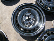 Load image into Gallery viewer, 4x Alufelge 15 Zoll 6.0" 5x112 47ET Silber VW Caddy V Golf III Jetta VI Touran FEL6907765148xw