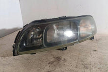 Load image into Gallery viewer, Frontscheinwerfer Volvo S60 I 8693577 Ein Stück (Rechts oder Links) Headlight SCH3971440440tg