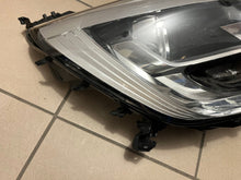 Laden Sie das Bild in den Galerie-Viewer, Frontscheinwerfer Renault Megane IV 260102555R LED Rechts Scheinwerfer Headlight