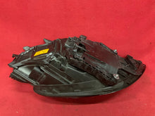 Laden Sie das Bild in den Galerie-Viewer, Frontscheinwerfer Porsche 981 98163116102 Xenon Links Scheinwerfer Headlight SCH4473128330tb