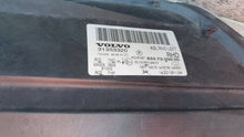Load image into Gallery viewer, Frontscheinwerfer Volvo Xc70 31353320 Xenon Links Scheinwerfer Headlight