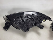 Laden Sie das Bild in den Galerie-Viewer, Frontscheinwerfer VW Transporter 7T1941082C 7T1941081 Full LED Rechts oder Links