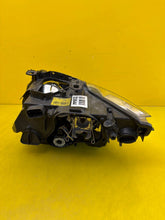 Load image into Gallery viewer, Frontscheinwerfer BMW 3 E93 E92 7182510-09 Xenon Rechts Scheinwerfer Headlight SCH5442494822xr