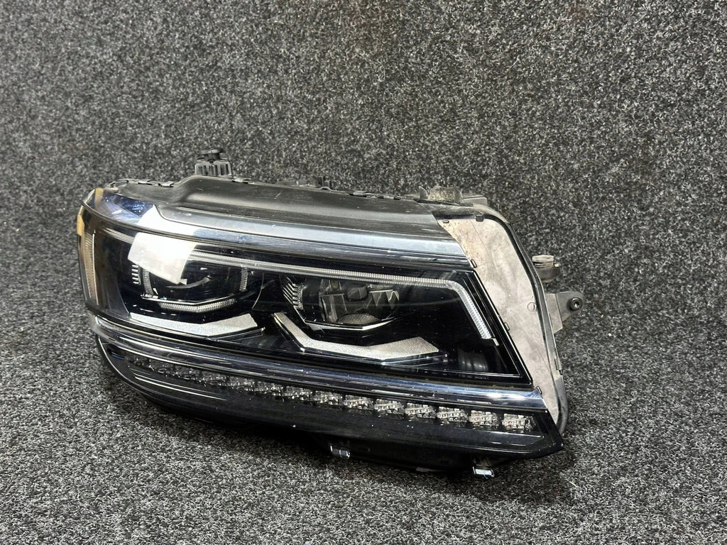 Frontscheinwerfer VW Tiguan 5NN941082C Rechts Scheinwerfer Headlight SCH1956686442mh
