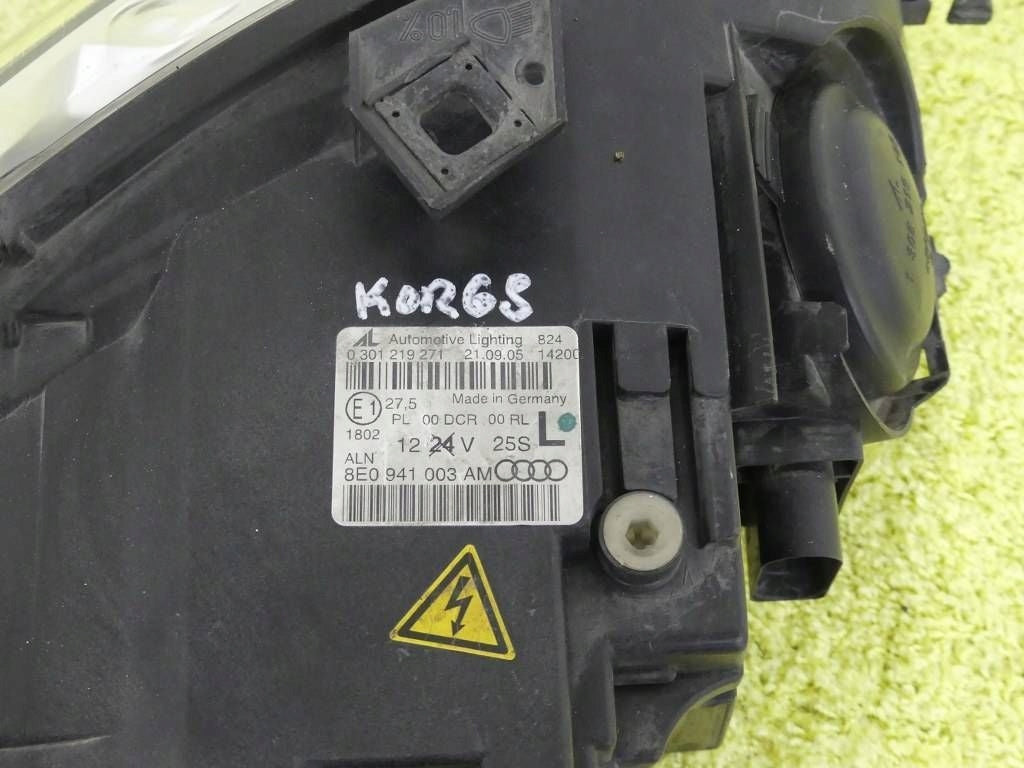 Frontscheinwerfer Audi A4 B7 8E0941003AM Xenon Ein Stück (Rechts oder Links)