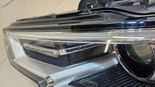 Laden Sie das Bild in den Galerie-Viewer, Frontscheinwerfer Audi A3 8V0941005E Links Scheinwerfer Headlight SCH1111153891dt