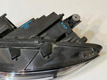 Load image into Gallery viewer, Frontscheinwerfer VW Touran 5TB941035B LED Links Scheinwerfer Headlight SCH9063750088wg