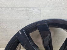 Laden Sie das Bild in den Galerie-Viewer, 1x Alufelge 19 Zoll 5x112 2GA601025AE VW T-Roc Rim Wheel FEL4684009499gz