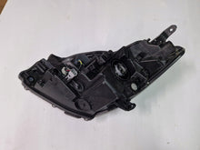 Load image into Gallery viewer, Frontscheinwerfer Toyota Yaris LED Ein Stück (Rechts oder Links) Headlight