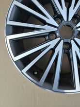 Laden Sie das Bild in den Galerie-Viewer, 1x Alufelge 17 Zoll 7.0" 5x112 49ET 5F0601025Q Mg Leon Rim Wheel FEL2550125033mb