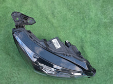 Laden Sie das Bild in den Galerie-Viewer, Frontscheinwerfer Peugeot 2008 9833036180 LED Rechts Scheinwerfer Headlight SCH2369944439pv