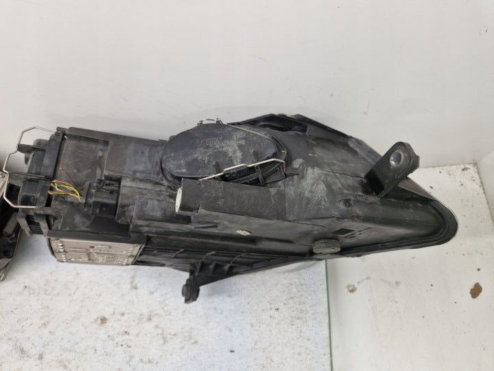 Frontscheinwerfer VW Passat Ein Satz Scheinwerfer Headlight SCH1602747798hf