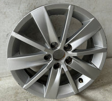 Load image into Gallery viewer, 1x Alufelge 15 Zoll 6.0&quot; 5x100 40ET 6C0601025 VW Polo Rim Wheel