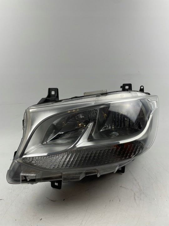 Frontscheinwerfer Mercedes-Benz Sprinter A9109060000 Links Headlight SCH8818422415oo